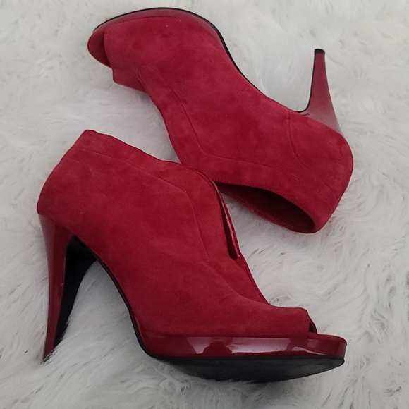 Red booties - Picture 3 of 3